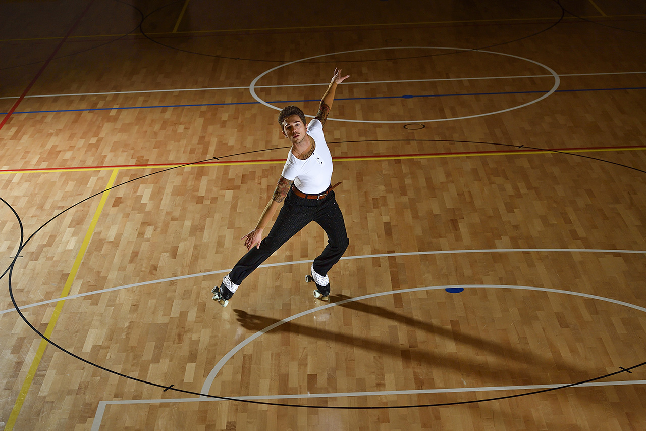 Fotografia sportiva. Il pattinatore Luca Zanchetta durante un allenamento. Foto di Luca Finessi e Guido Leonardi.